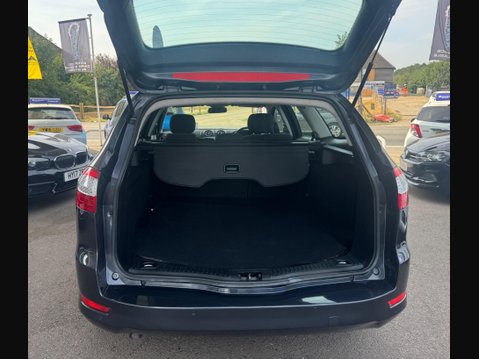 Ford Mondeo 2.0 TDCi Zetec 5dr 27