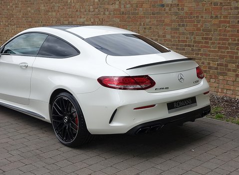 Mercedes-Benz C Class C63 S Coupe 21