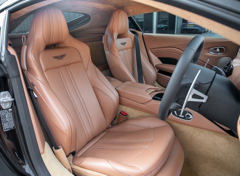 Aston Martin V8 Vantage 12