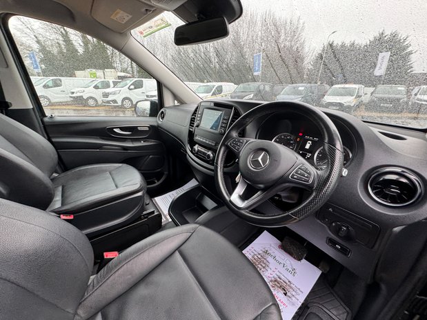 Mercedes-Benz Vito Crew Cab AUTO LWB L2H1 Sport 119 Camera Nav Sensors EURO 6 19