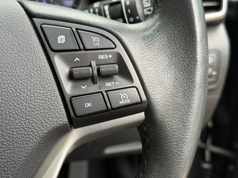 Hyundai TUCSON CRDI PREMIUM SE MHEV 13