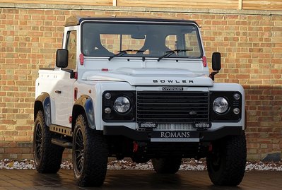 Land Rover Defender 90 Bowler Edition
