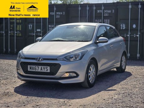 Hyundai i20 1.4 SE Hatchback 5dr Petrol Auto Euro 6 (100 ps) 3