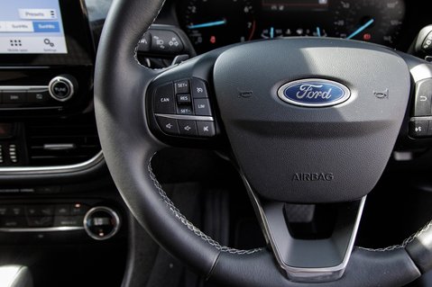 Ford Fiesta TITANIUM 18