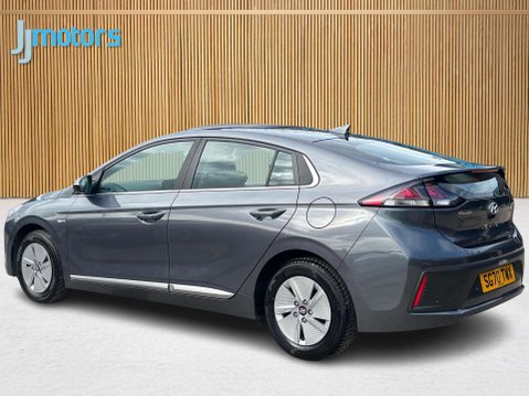 Hyundai IONIQ 1.6 h-GDi Premium Hatchback 5dr Petrol Hybrid DCT Euro 6 (s/s) (141 ps) 21