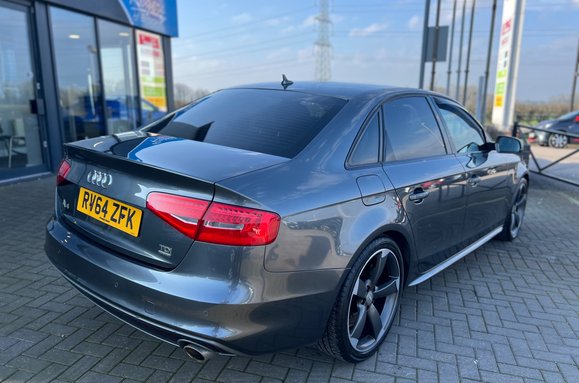 Audi A4 3.0 TDI QUATTRO BLACK EDITION AUTO 7