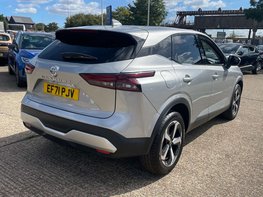 Nissan Qashqai 1.3 Qashqai N-Connecta DiG-T MHEV 5dr 9
