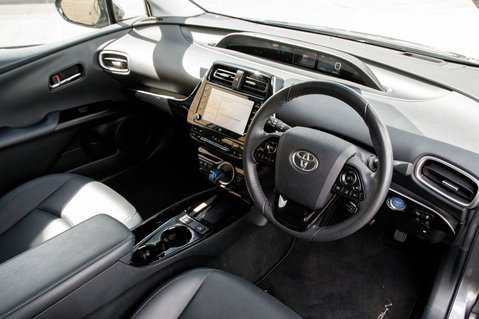 Toyota Prius EXCEL 4