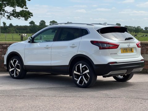 Nissan Qashqai 1.3 DIG-T Tekna Euro 6 (s/s) 5dr 3