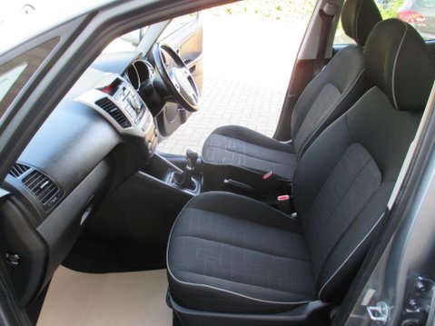 Kia Venga 1.6 2 Euro 6 (s/s) 5dr 39
