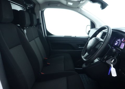 Citroen Dispatch 1.5 Dispatch 1000 Enterprise Edition Blue HDi SS 28