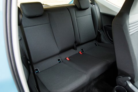 Volkswagen Up BASE 23