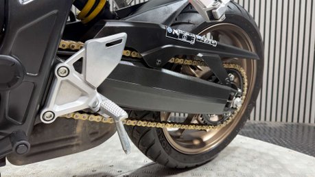 Honda CB650R 2020 NEO SPORT CAFE 9K MODERN CLASSIC 650CC 39