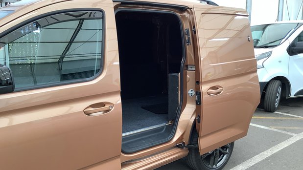 Volkswagen Caddy AUTO SWB L1H1 Low Roof Commerce Pro EURO 6 NO VAT 8