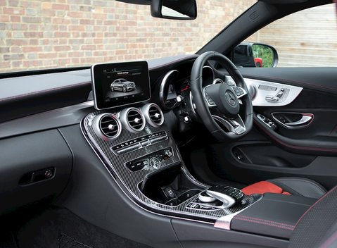 Mercedes-Benz C Class C63 Coupe 14