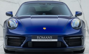 Porsche 911 Carrera GTS (992) 5