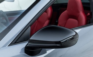 Porsche 911 Targa 4 GTS (992) 33