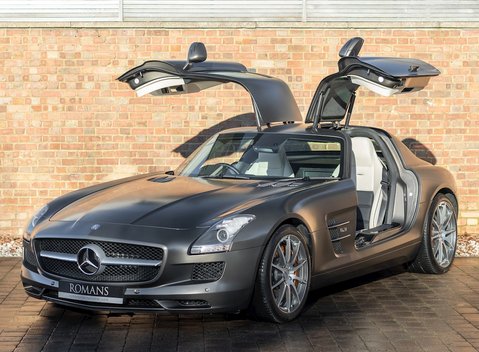 Mercedes-Benz SLS AMG 7