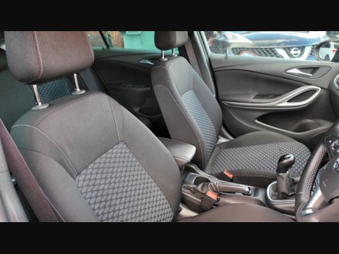 Vauxhall Astra TECH LINE NAV CDTI ECOTEC S/S 18