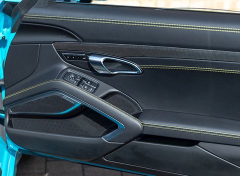 Porsche 911 (991.2) Turbo S Cabriolet 24