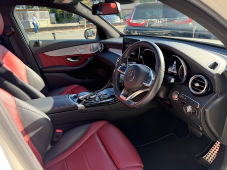 Mercedes-Benz GLC GLC 250 4MATIC AMG LINE PREMIUM PLUS 23