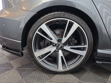 Audi RS3 2.5 TFSI Audi Sport Edition Sportback 5dr Petrol S Tronic quattro Euro 6 (s 30