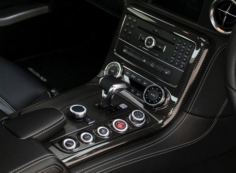 Mercedes-Benz SLS AMG 19