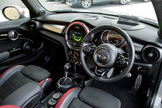 Mini Hatch JOHN COOPER WORKS