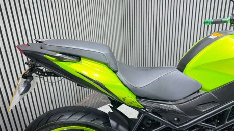 Benelli BN 2025 ONLY 4K IDEAL COMMUTER / LEARNER BIKE 125CC NAKED 16