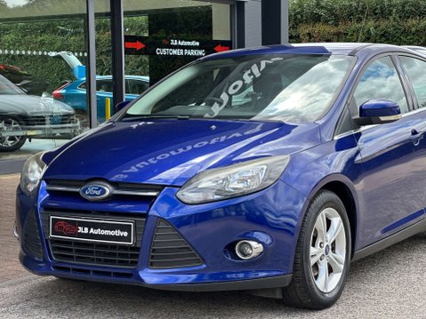 Ford Focus 1.6 Focus Zetec 105 5dr 3