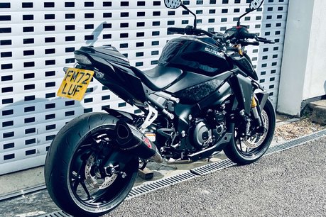 Suzuki GSX GSXS 1000 3