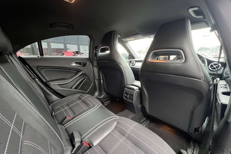 Mercedes-Benz CLA Class 2.1 CLA220d Sport Coupe 7G-DCT Euro 6 (s/s) 4dr 23