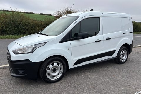 Ford Transit Connect 220 Leader DCIV Selectshift Auto - Sat Nav / 5 Seats / Rear Camera 1
