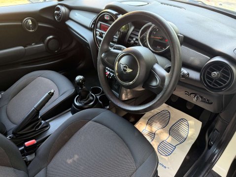 Mini Hatch 1.5 Cooper D 3dr 6