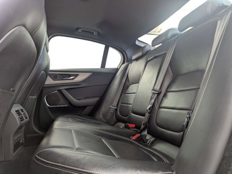 Jaguar XE 2.0 XE R-Dynamic S D Auto 4dr 42