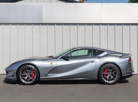 Ferrari 812 Superfast 2