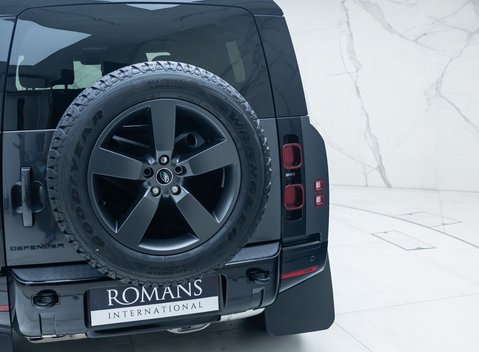 Land Rover Defender 90 D350 X-DYNAMIC HSE 36