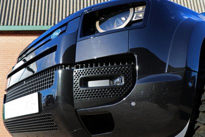 Land Rover Defender 110