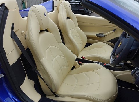 Ferrari 488 Spider 24