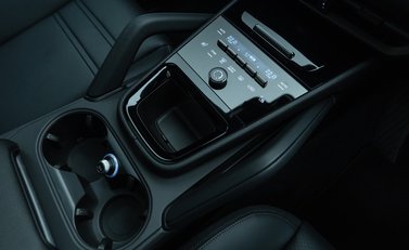 Porsche Cayenne E-HYBRID coupe 25