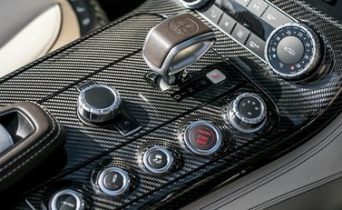 Mercedes-Benz SLS GT Roadster 20