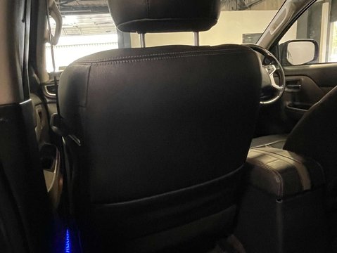 Mitsubishi L200 2.4 L200 Barbarian DI-D 4WD 32