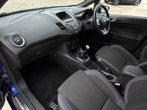 Ford Fiesta 1.0T EcoBoost ST-Line Euro 6 (s/s) 5dr 14