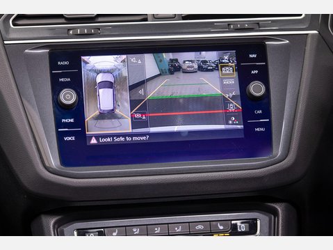 Volkswagen Tiguan 1.5 TSI EVO R-Line Tech DSG Euro 6 (s/s) 5dr 40