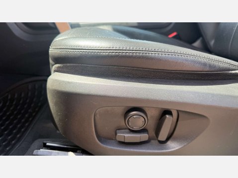 Land Rover Discovery Sport 2.0 Discovery Sport HSE TD4 Auto 4WD 5dr 30