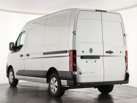 Renault Master MM35 Blue dCi 150 Advance Medium Roof Van MY26 9