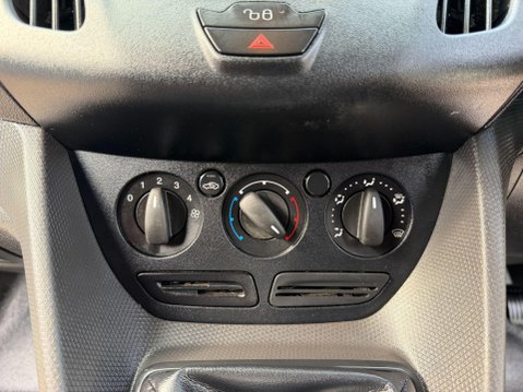 Ford Transit Connect 1.6 TDCi 240 Panel Van 4dr Diesel Manual L2 H1 (128 g/km, 113 bhp) 27