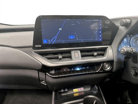 Lexus Ux 300e 72.8kWh Takumi SUV 5dr Electric Auto (204 ps) Sat Nav 19
