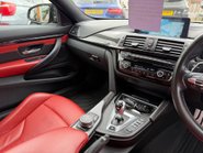 BMW M4 M4 COMPETITION 37