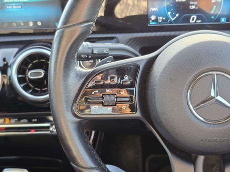 Mercedes-Benz A Class 1.5 A180d SE Hatchback 5dr Diesel 7G-DCT Euro 6 (s/s) (116 ps) 52